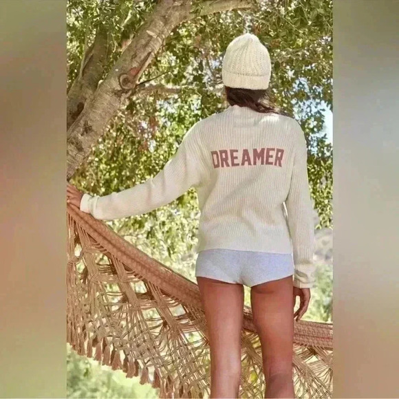 Spiritual Gangster Dreamer Mock Neck
Sweater Cream Large - Picture 12 of 12